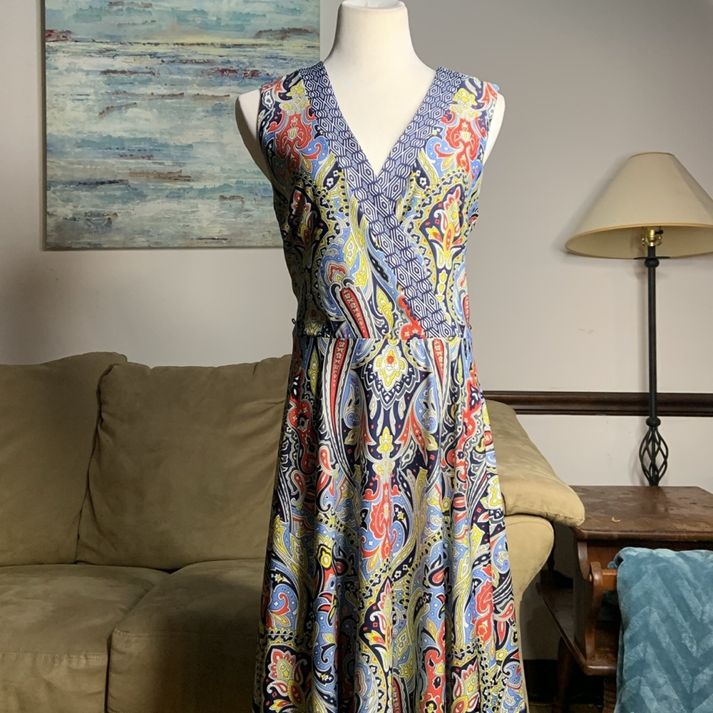Dress  Studio One Women's V-Neck Paisley MIDI size 14